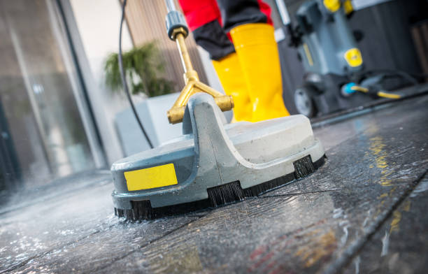Best Garage Pressure Washing  in Nekoosa, WI